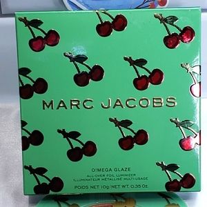 O!Mega Glaze All Over Foil Luminizer in Shade:Gilty